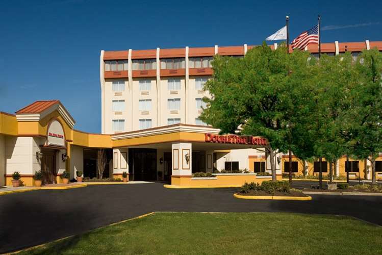 ดับเบิ้ลทรีบายฮิลตันโฮเต็ล ปริ๊นซตัน Hotel พรินซ์ตัน ภายนอก รูปภาพ